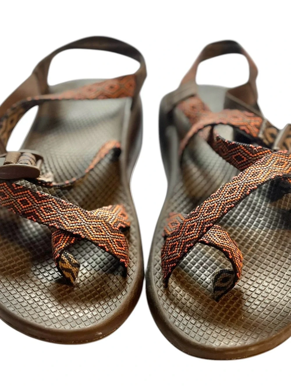 Chacos Men’s Sz 8 Brown/Orange Diamond Strappy Outdoor Sandals Hiking Gorpcore.